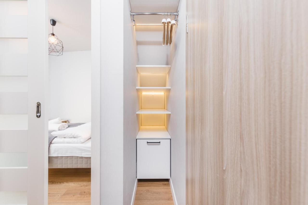 Sunflower Apartment Old Town Krakow Ngoại thất bức ảnh